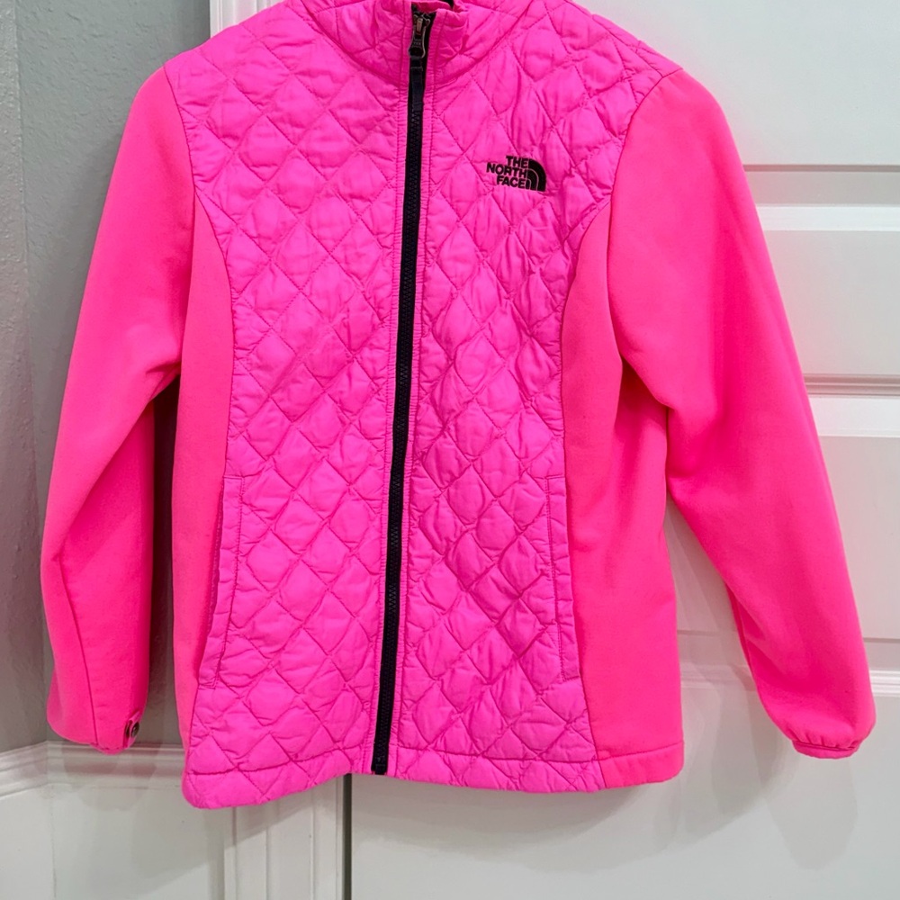 Pre-loved big girl’s The North Face Vibrant Pink Quilted Jacket